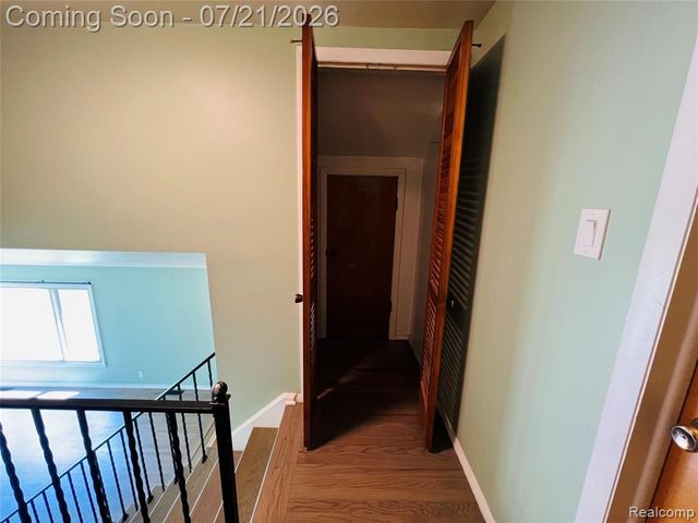 747 Jamaica Drive, Troy, MI 48083