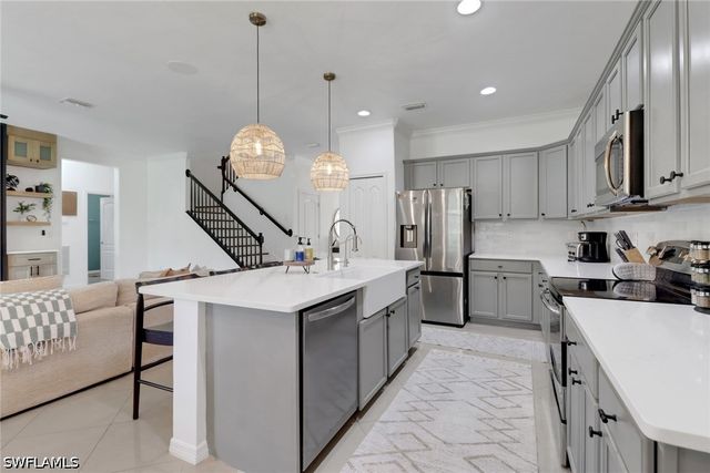 11295 Red Bluff LN, Fort Myers, FL 33912