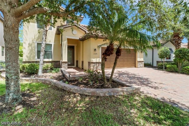 11295 Red Bluff LN, Fort Myers, FL 33912