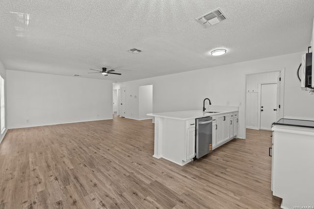 5219 Galacino St, San Antonio, TX 78247