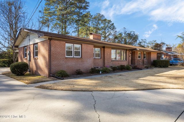 205 Fenton Place, Jacksonville, NC 28540