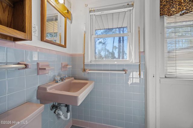 205 Fenton Place, Jacksonville, NC 28540