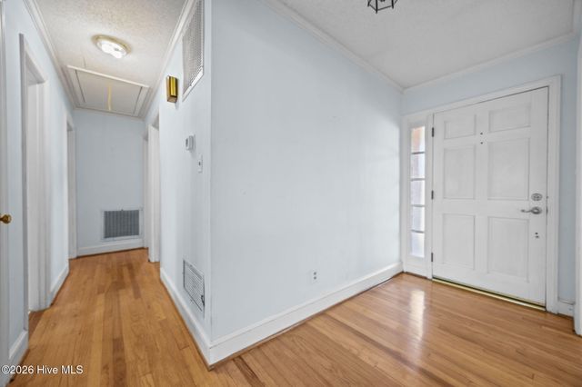 205 Fenton Place, Jacksonville, NC 28540