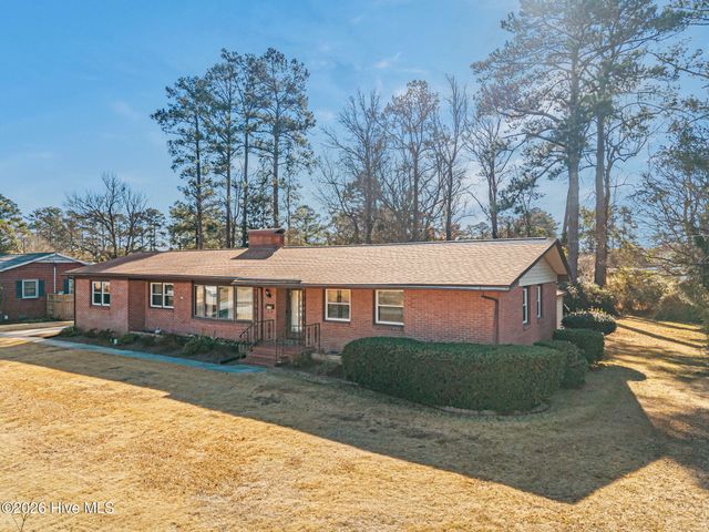 205 Fenton Place, Jacksonville, NC 28540