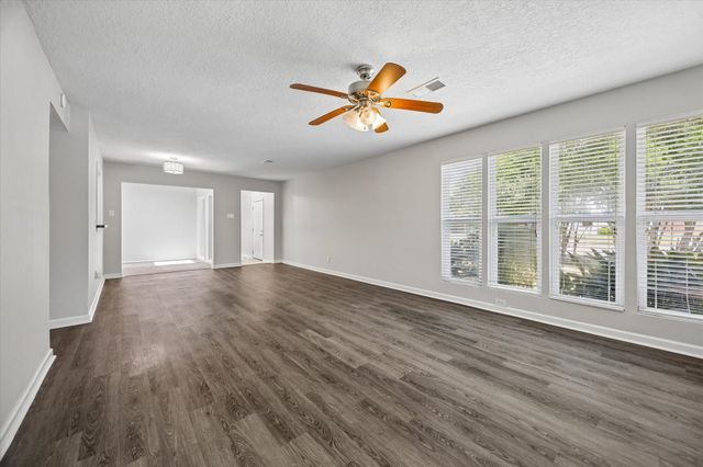 5507 Ariel Street, Houston, TX 77096