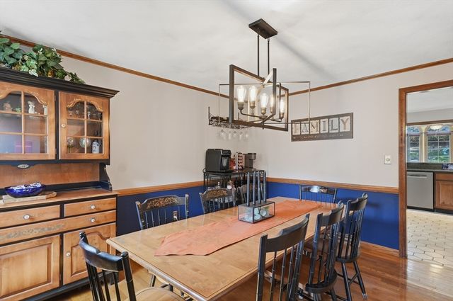 12 Heritage Drive, Woburn, MA 01801