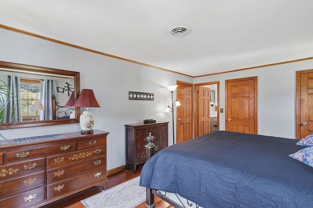12 Heritage Drive, Woburn, MA 01801