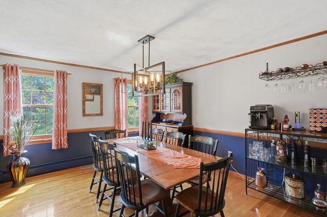 12 Heritage Drive, Woburn, MA 01801