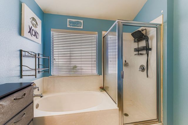 190 Mystic Shadow LN, Buda, TX 78610