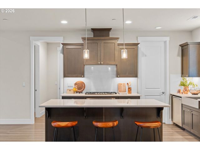 5773 N 86TH Cir, Camas, WA 98607