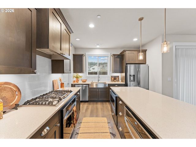 5773 N 86TH Cir, Camas, WA 98607