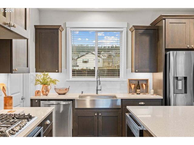 5773 N 86TH Cir, Camas, WA 98607