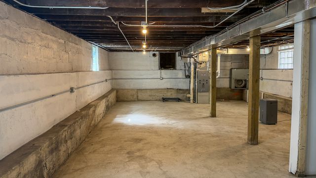 5735 S Fairfield Avenue, Chicago, IL 60629