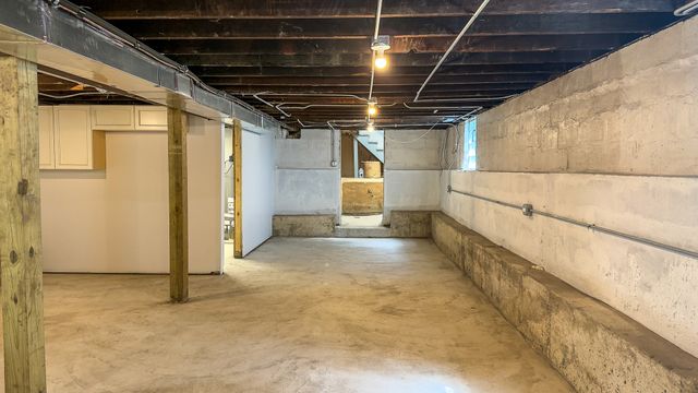 5735 S Fairfield Avenue, Chicago, IL 60629