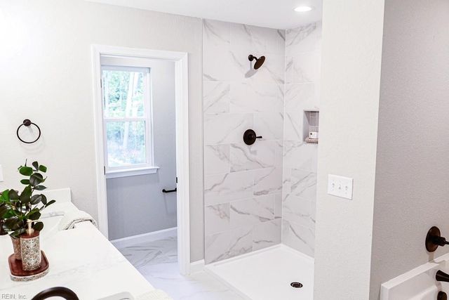 2-A Hungarian RD, Virginia Beach, VA 23457