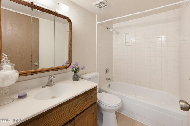 3119 W Cochise Drive 101, Phoenix, AZ 85051