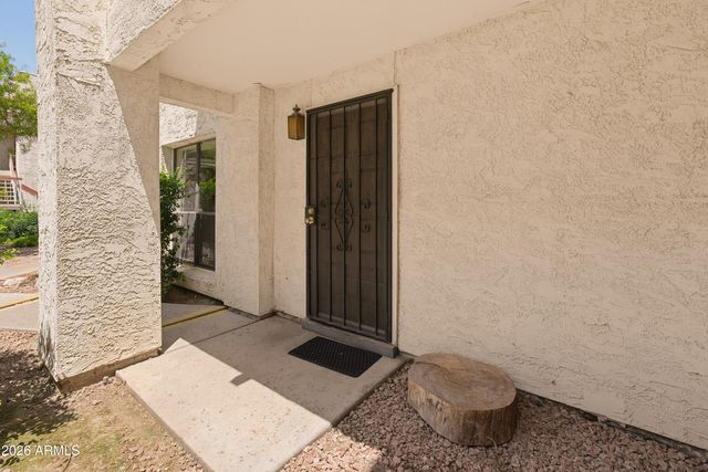 3119 W Cochise Drive 101, Phoenix, AZ 85051