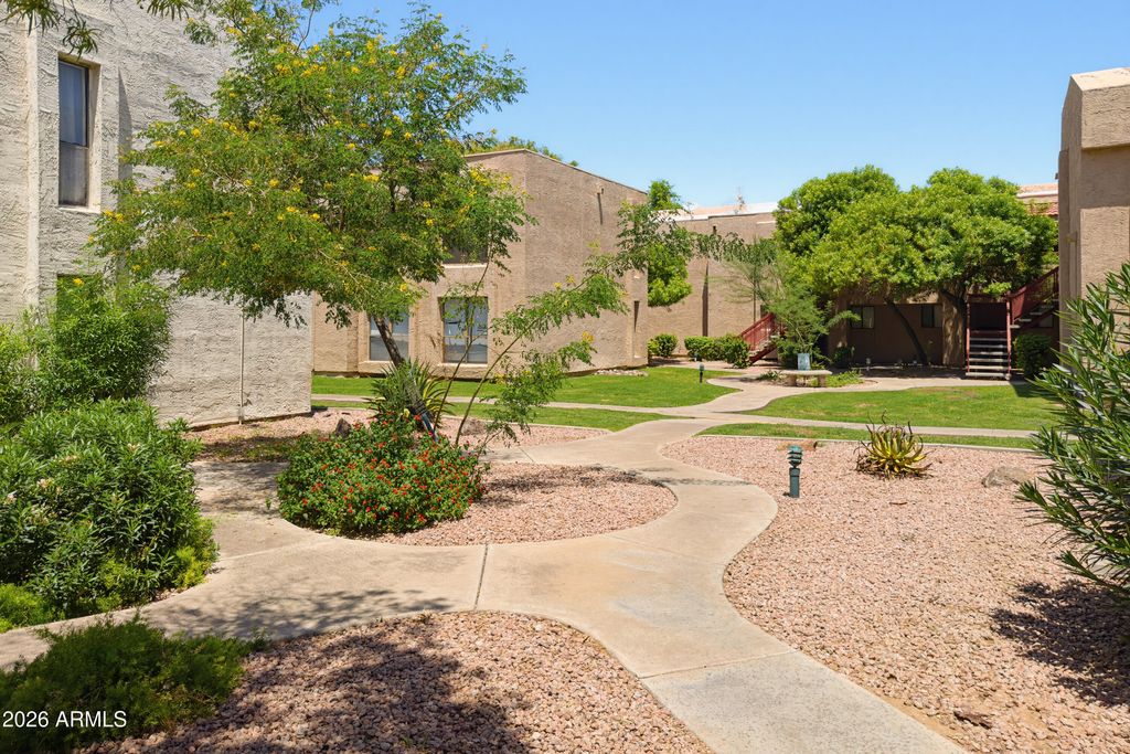 3119 W Cochise Drive 101, Phoenix, AZ 85051 — photo 2