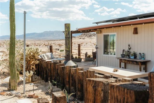 80277 Wikieup, 29 Palms, CA 92277