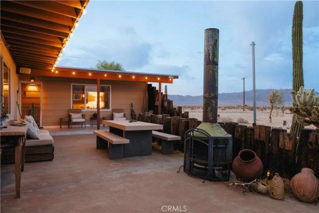 80277 Wikieup, 29 Palms, CA 92277