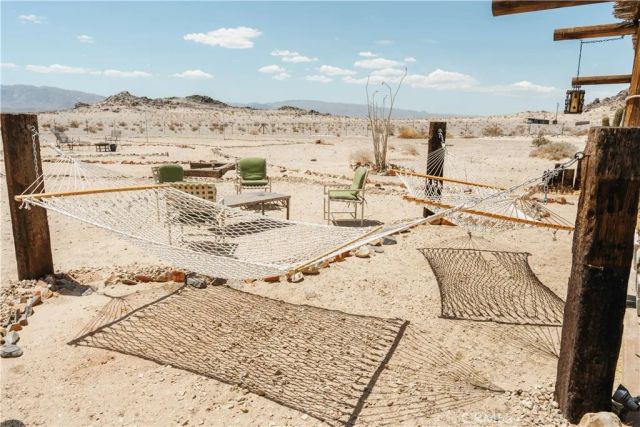 80277 Wikieup, 29 Palms, CA 92277