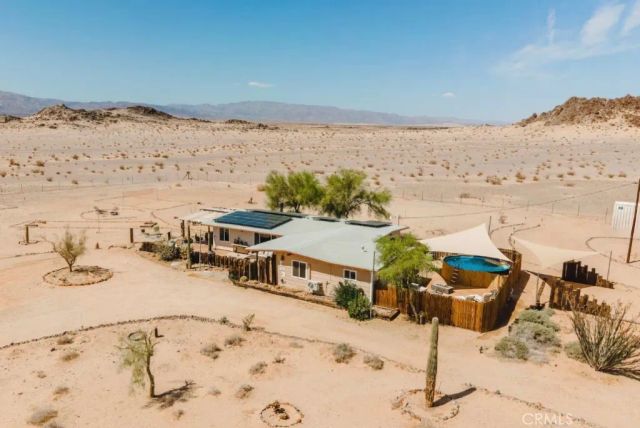 80277 Wikieup, 29 Palms, CA 92277