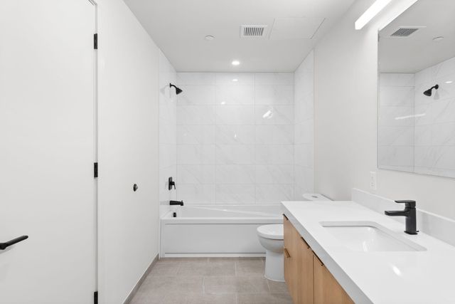 125 Cambrian Way Unit 605, Burlington, VT 05401