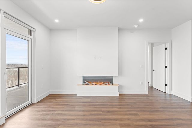 125 Cambrian Way Unit 605, Burlington, VT 05401