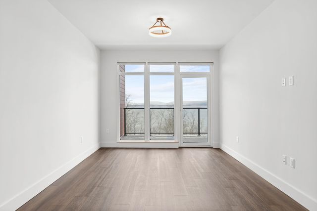 125 Cambrian Way Unit 605, Burlington, VT 05401