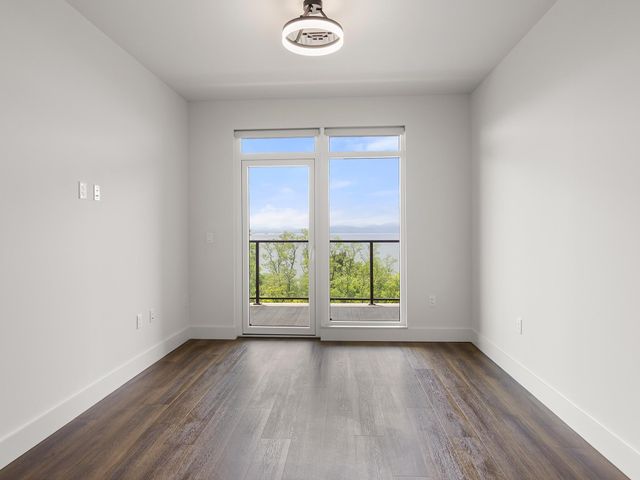 125 Cambrian Way Unit 605, Burlington, VT 05401