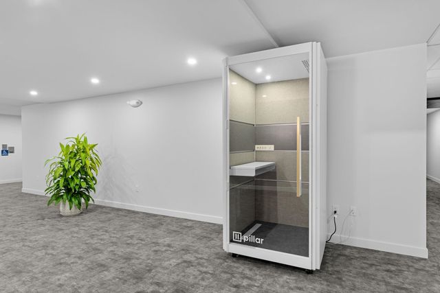 125 Cambrian Way Unit 605, Burlington, VT 05401