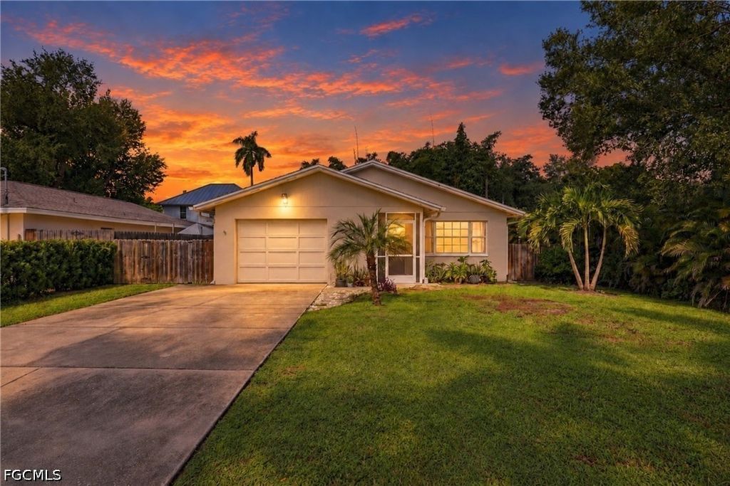 3752 Roosevelt AVE, Fort Myers, FL 33901