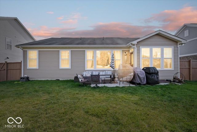 6570 W Treeline Lane, Mccordsville, IN 46055