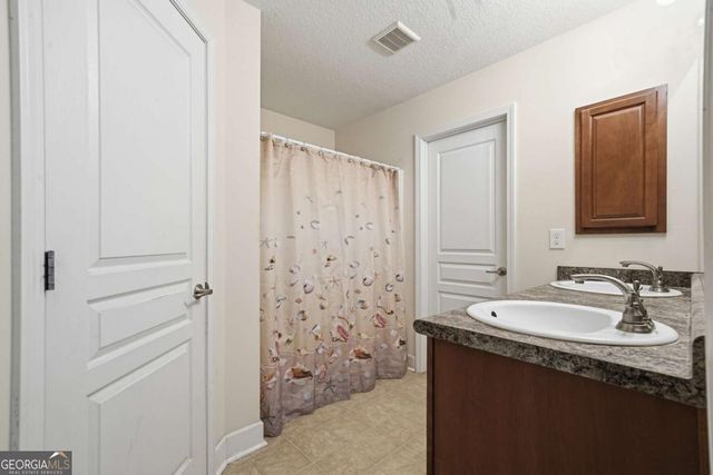 4901 Summersun Drive, Morrow, GA 30260