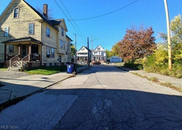 7112 Duluth Avenue, Cleveland, OH 44103