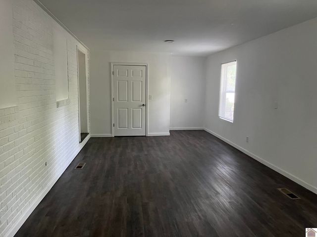 2516 Harrison St, Paducah, KY 42001