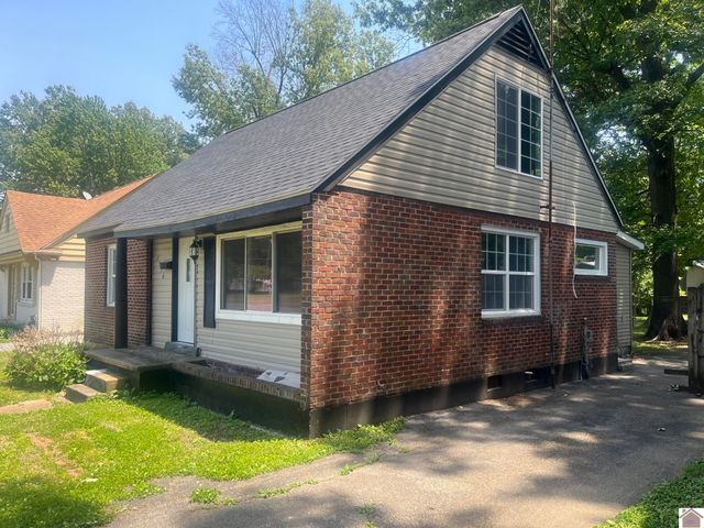 2516 Harrison St, Paducah, KY 42001