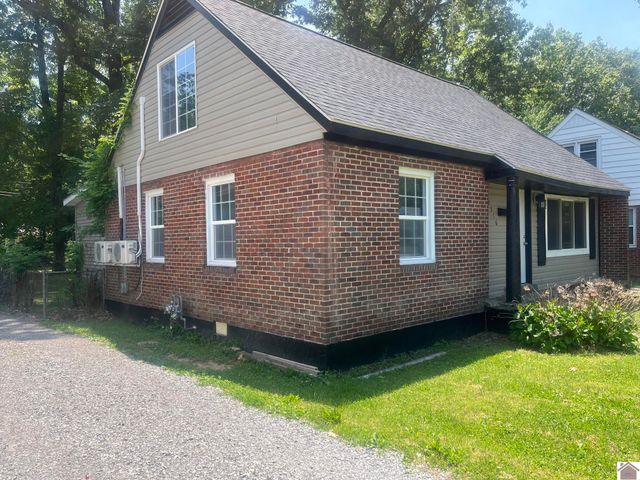 2516 Harrison St, Paducah, KY 42001