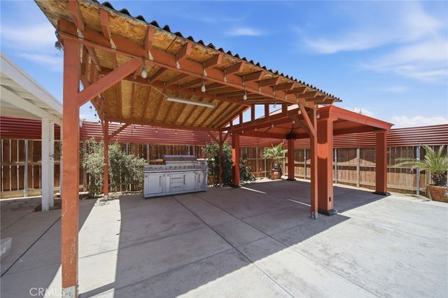 16678 Lilac Street, Hesperia, CA 92345