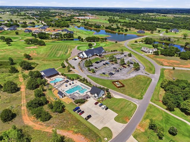 2319 Clubhouse Drive, Blanchard, OK 73010