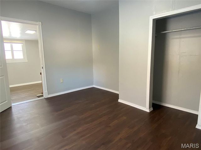 8539 Robin Avenue, St Louis, MO 63147