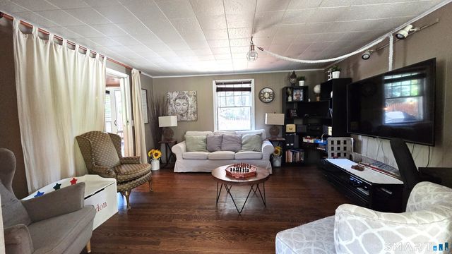 28 Elberta Avenue, Trumbull, CT 06611
