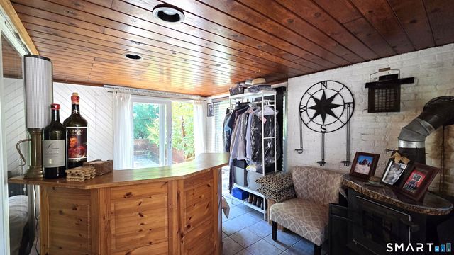 28 Elberta Avenue, Trumbull, CT 06611