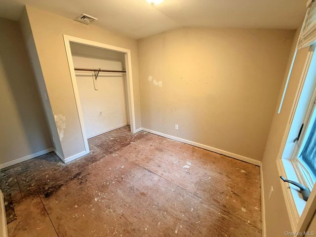 93 Lynbrook Drive, Sound Beach, NY 11789
