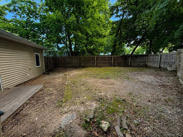 93 Lynbrook Drive, Sound Beach, NY 11789