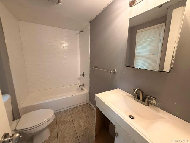 93 Lynbrook Drive, Sound Beach, NY 11789