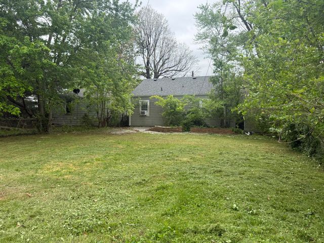 2919 W Lincoln Street, Springfield, MO 65802