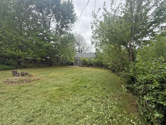 2919 W Lincoln Street, Springfield, MO 65802