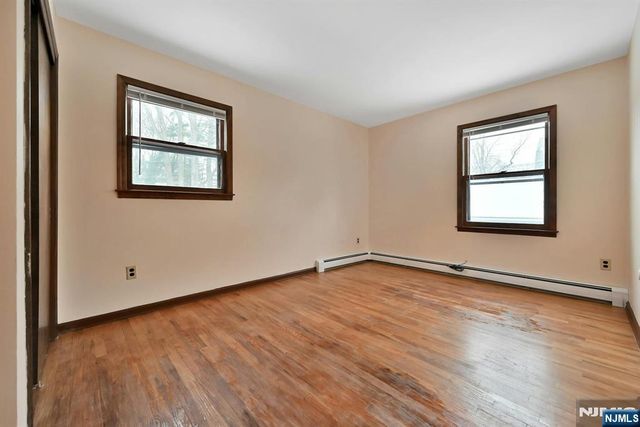 27 Beech Street, Hillsdale, NJ 07642