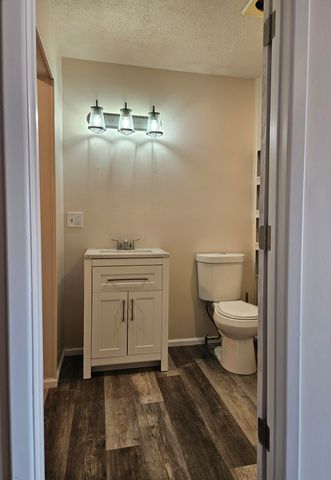 4243 Shasta Way, Klamath Falls, OR 97603